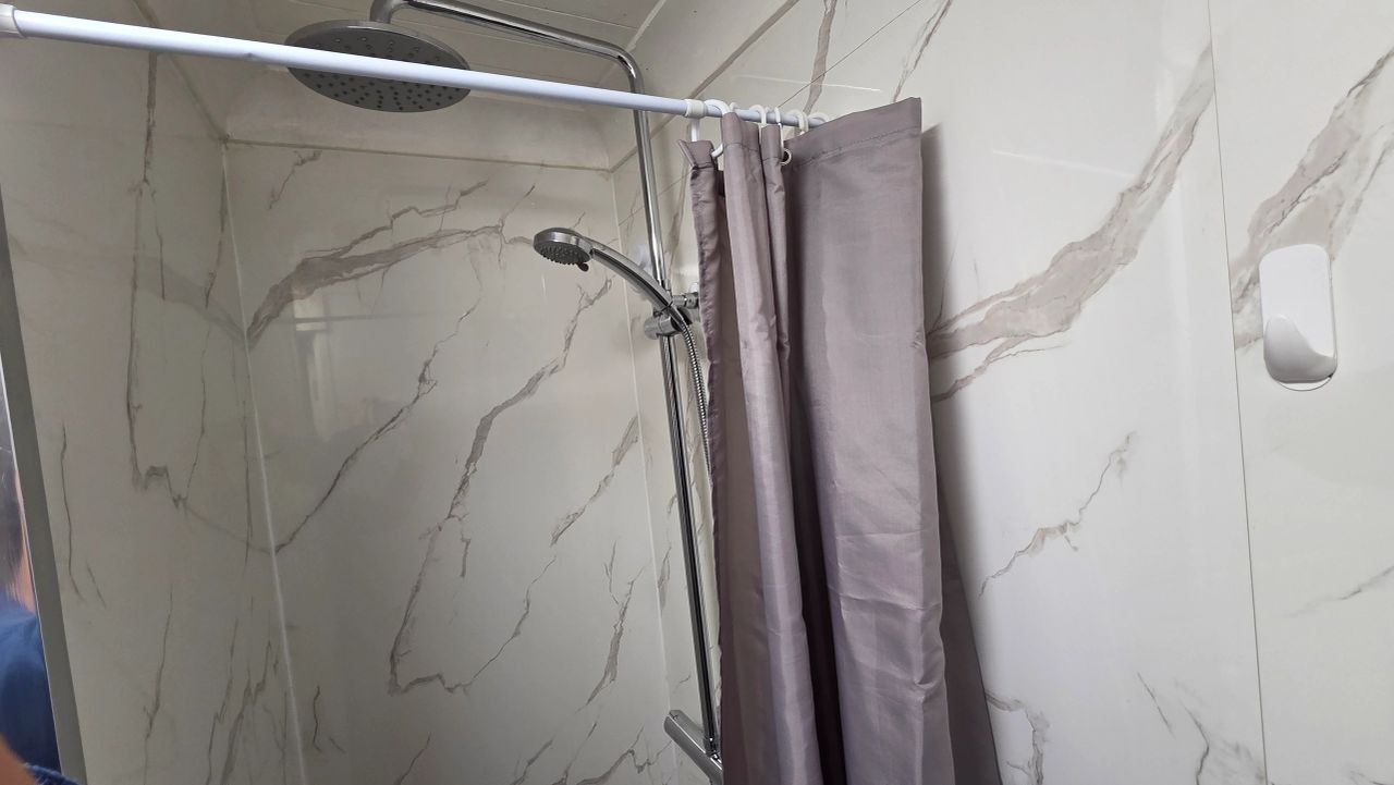 Studio-Style Apartment image 9