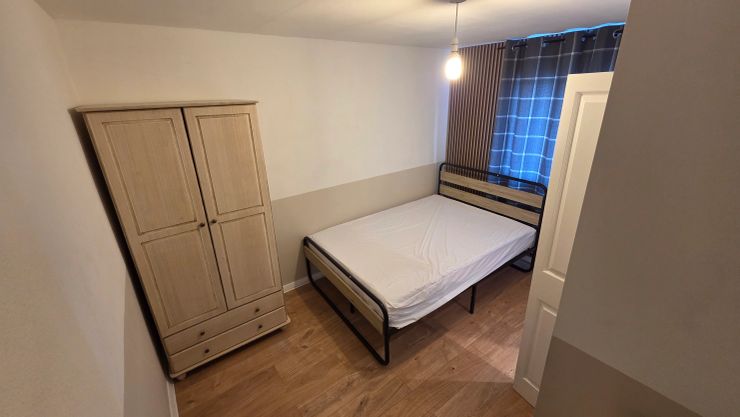 Double En-Suite image 3